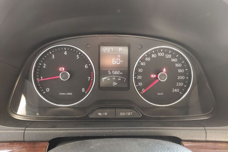 大众 朗逸 2013款 改款经典 1.6L 自动舒适版局部细节14