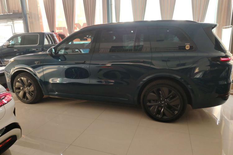 理想汽车 理想L9 2022款 Max车身外观4