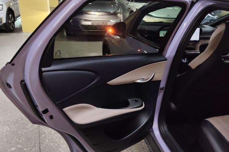 比亚迪 海豚 2023款 420km 时尚版中控内饰49