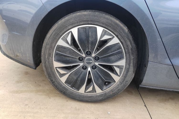 比亚迪 海豹 2023款 冠军版 700km 尊贵型车身外观6008