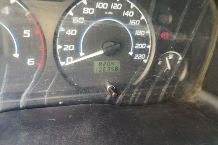 江铃 特顺 2017款 2.8T商运型短轴中顶6/7/8座JX493中控内饰15