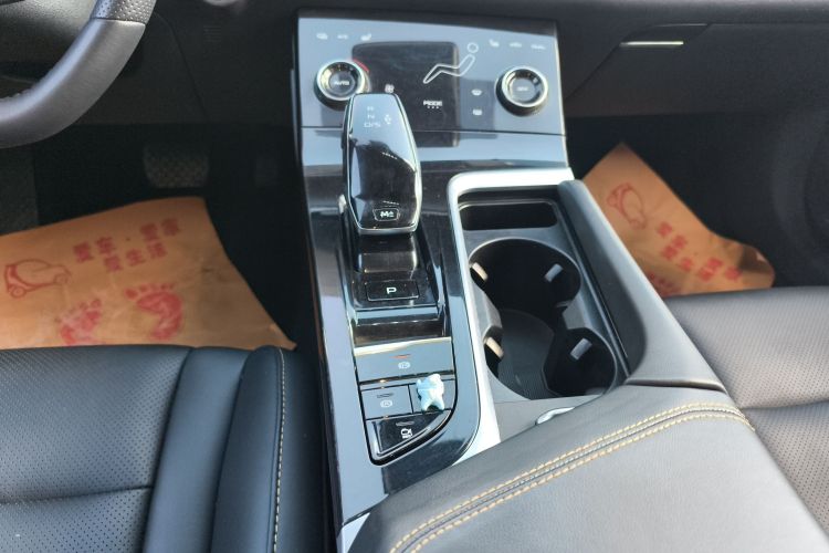 奔腾B70 2022款 第三代 1.5T 自动尊享型局部细节18