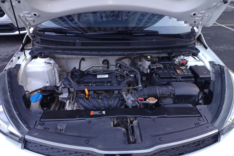 起亚 焕驰 2020款 改款 1.4L 自动舒适天窗版局部细节24