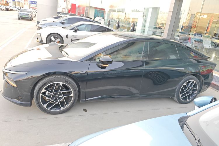 小鹏P7+ 2024款 长续航 Max车身外观4