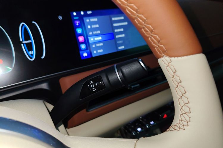 欧拉好猫 2023款 401km标准续航 豪华型 磷酸铁锂中控内饰18