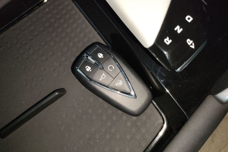 长安UNI-T 2023款 第二代 1.5T 旗舰型中控内饰11