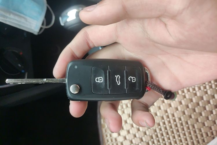 大众 Polo 2016款 1.6L 自动舒适型中控内饰7001