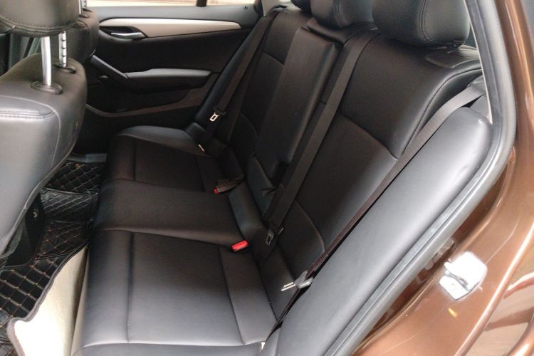 宝马X1 2013款 sDrive18i 时尚型中控内饰21