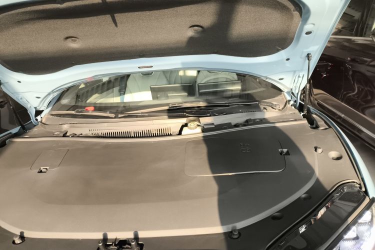 鸿蒙智行 智界S7 2024款 Max机舱底盘24