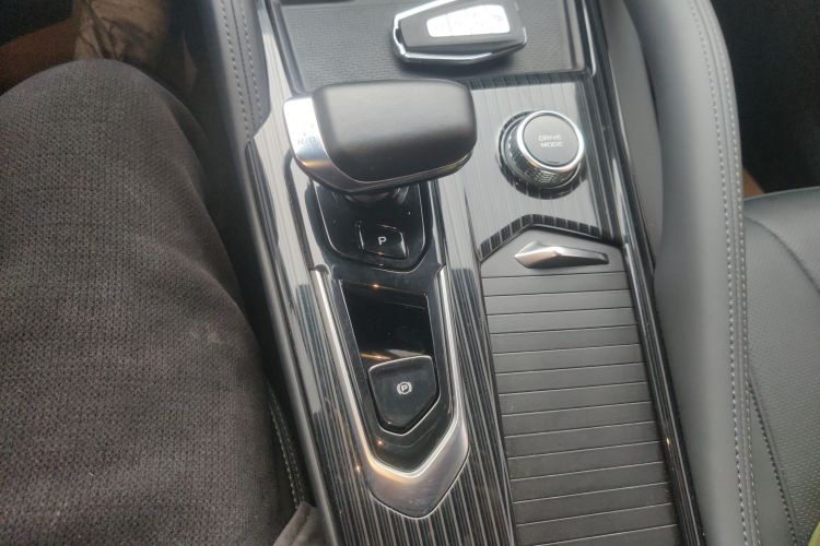 吉利汽车 星越L 2023款 2.0TD 高功自动两驱旗舰型局部细节18