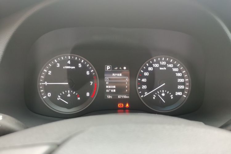 现代 途胜 2015款 1.6T 双离合两驱智能型中控内饰14