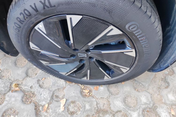 阿维塔07 2024款 Max增程版车身外观10