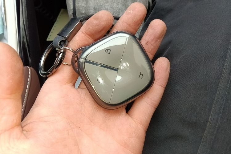 五菱汽车 五菱缤果 2025款 333km 悦享款中控内饰11