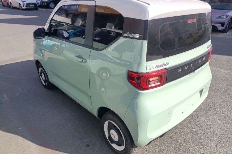 五菱汽车 宏光MINIEV 2021款 马卡龙时尚款 磷酸铁锂车身外观4