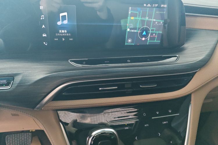 别克GL8 2020款 ES陆尊 653T 尊享型中控内饰16