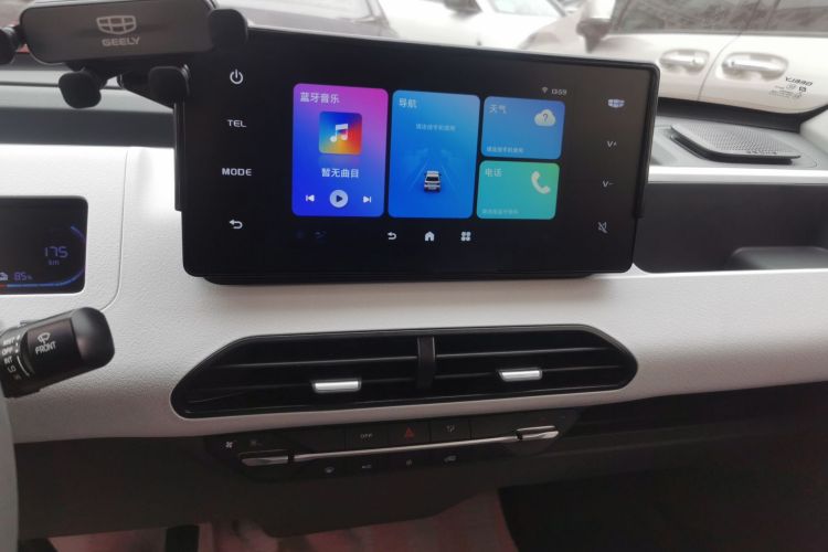 吉利银河 2024款 熊猫mini 200km 耐力熊局部细节16