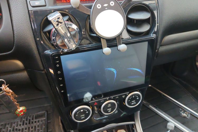 马自达6 2013款 2.0L 自动时尚型中控内饰16