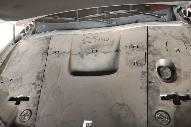 蔚来EC6 2023款 75kWh机舱底盘24