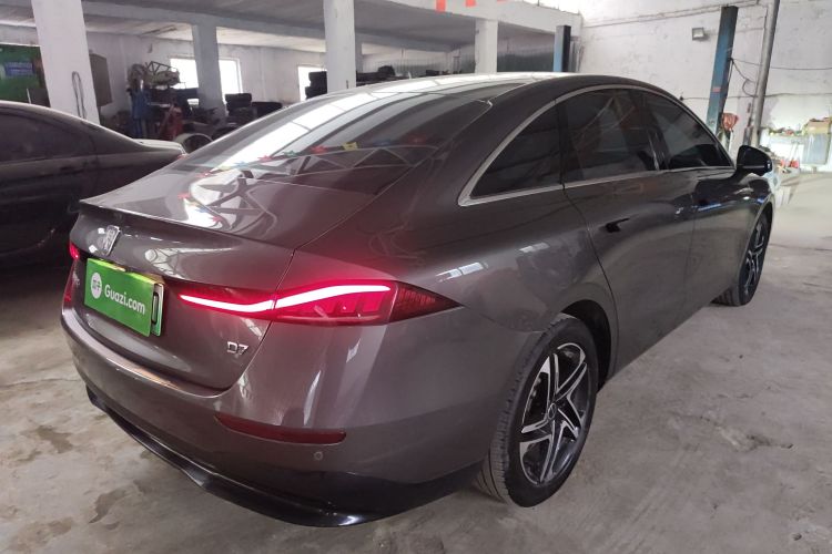 荣威D7 2023款 EV 510km 后驱卓越版车身外观7