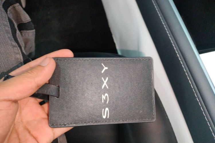 特斯拉 Model Y 2022款 改款 后轮驱动版中控内饰7001