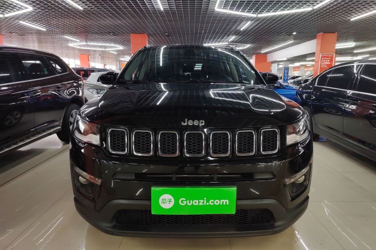 Jeep 指南者 2020款 220T 自动精英版车身外观6001