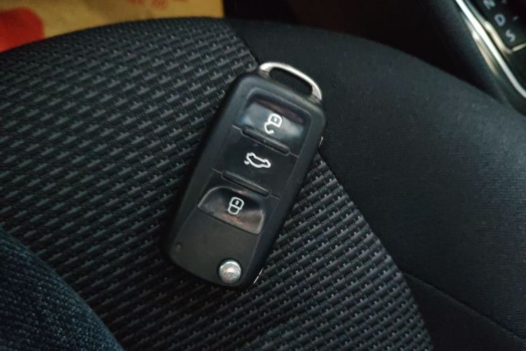 大众 2019款 改款 宝来·传奇 1.5L 自动时尚型 国VI中控内饰7001