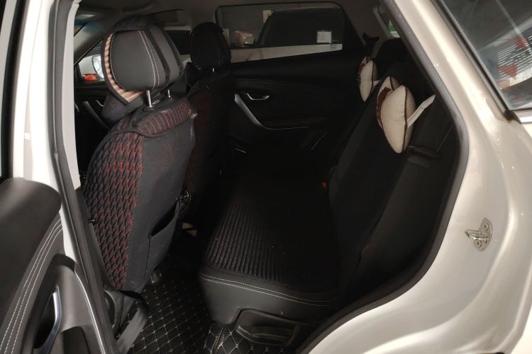 捷途X70 2018款 1.5T 手动畅行版中控内饰21