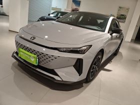 长安UNI-V 智电iDD 2024款 蓝鲸智电iDD 136km 智尊型