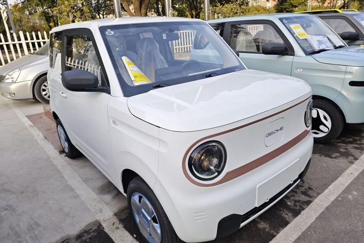 吉利银河 2024款 熊猫mini 200km 耐力熊车身外观3