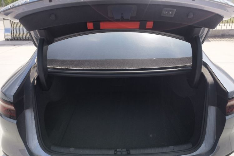 比亚迪 汉 2023款 DM-i 冠军版 121KM 尊享型机舱底盘23