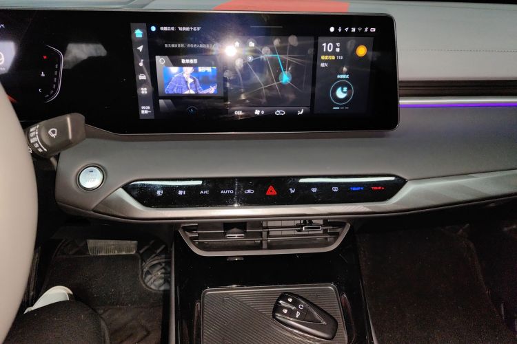 长安 锐程PLUS 2023款 1.5T DCT领悦型中控内饰16