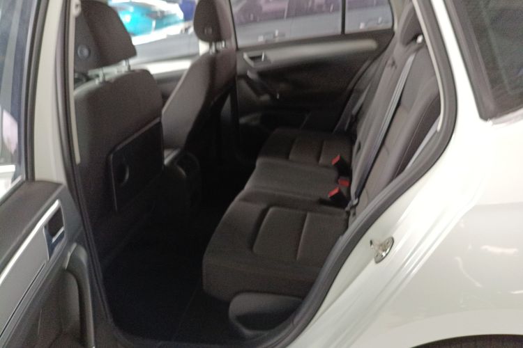 大众 高尔夫·嘉旅 2016款 230TSI 自动进取型中控内饰21