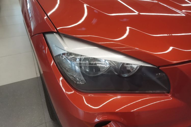 宝马X1 2014款 sDrive18i 时尚型车身外观8