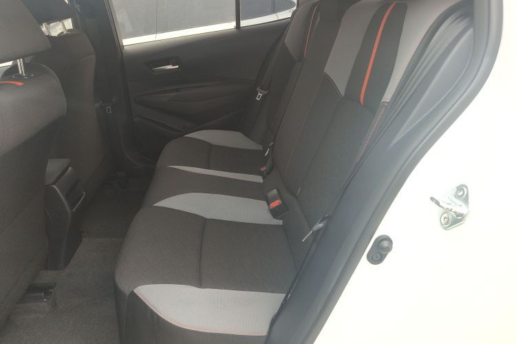 丰田 卡罗拉 2023款 1.2T 先锋版中控内饰21