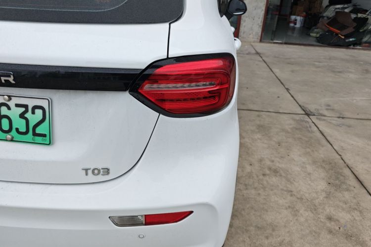 零跑汽车 零跑T03 2022款 玛瑙版车身外观6006