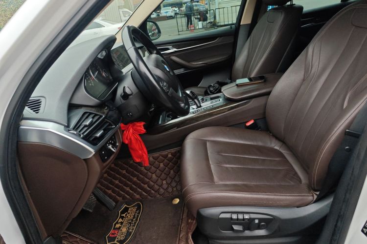 宝马X5(进口) 2014款 xDrive35i 典雅型中控内饰19