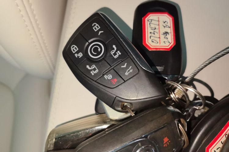 别克GL8新能源 2024款 陆尊 尊享版 7座中控内饰11