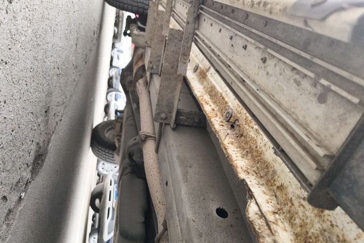 江铃 域虎7 2017款 2.4T经典版柴油两驱豪华型JX4D24A5L局部细节9001