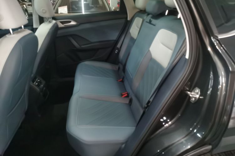 大众 途岳 2024款 300TSI 两驱满月版中控内饰7004