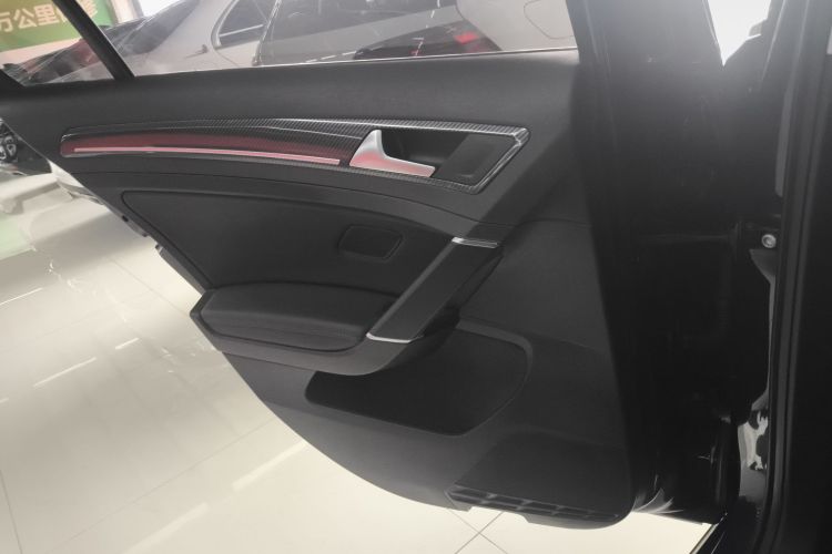 大众 高尔夫 2018款  230TSI 自动豪华型中控内饰7008