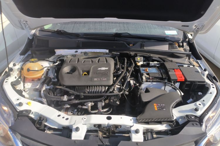 雪佛兰 科沃兹 2022款 325T 自动欣悦版机舱底盘24