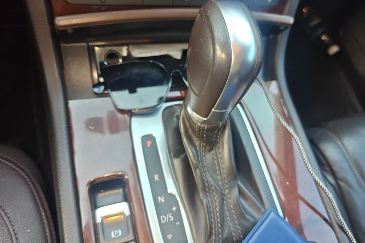 大众 途锐 2014款 3.0TSI 新锐版中控内饰18