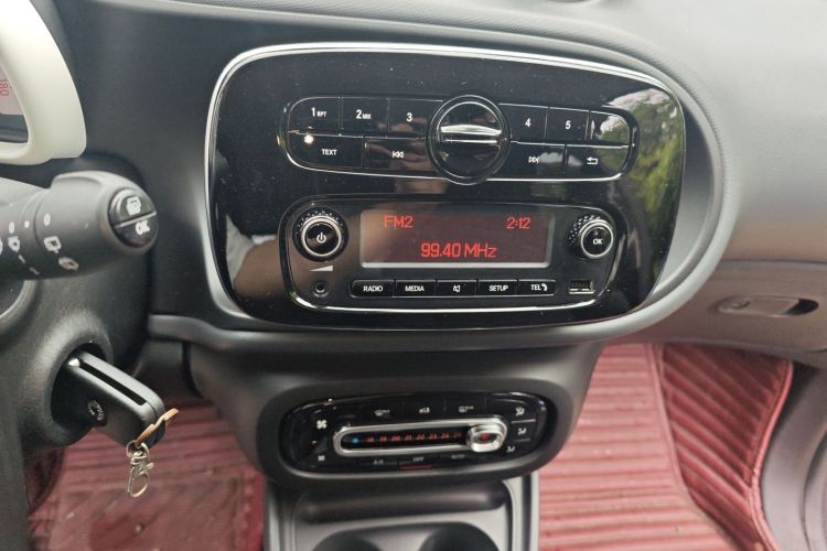 smart forfour 2018款 1.0L 52千瓦灵动版局部细节16