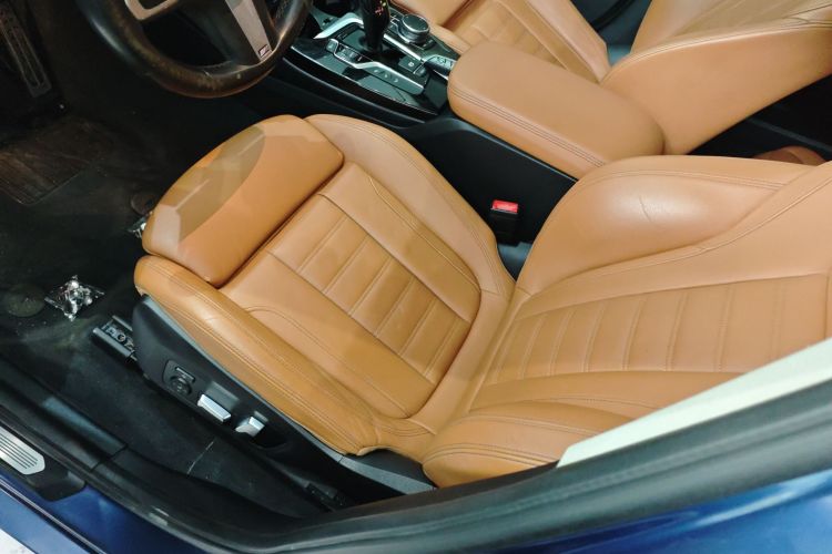 宝马X3 2018款 xDrive30i 领先型 M运动套装 国V局部细节19