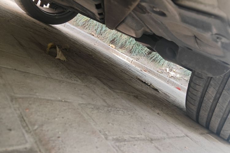 宝马1系 2021款 125i M运动曜夜版局部细节9003