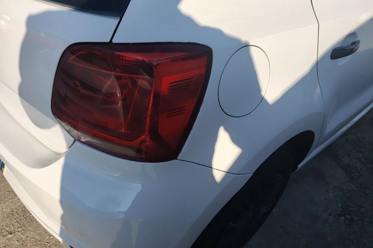 大众 Polo 2014款 1.4L 手动风尚版车身外观9