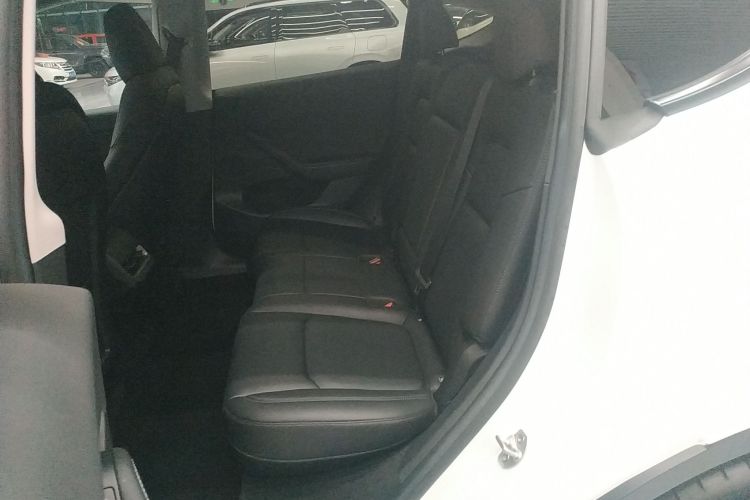 特斯拉 Model Y 2022款 改款 后轮驱动版中控内饰21