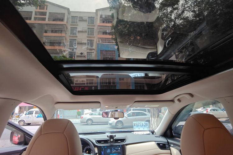 日产 奇骏 2017款 2.0L CVT舒适版 2WD局部细节22