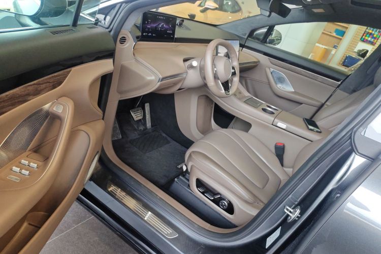 鸿蒙智行 智界R7 2025款 增程 251km Max中控内饰7003