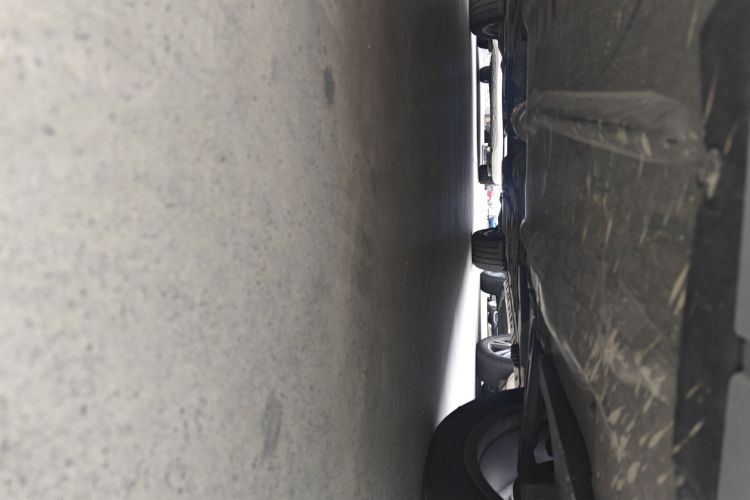 宝马X1 2019款 sDrive18Li 尊享型局部细节9008